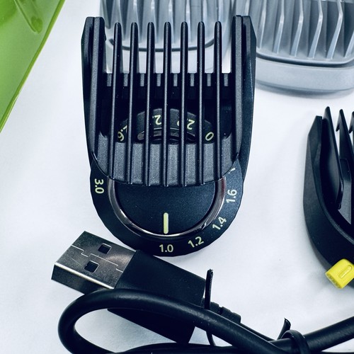 Philips Norelco Multigroom Series 7000, Mens Grooming Kit with Trimmer MG7910/49 - Picture 9 of 14