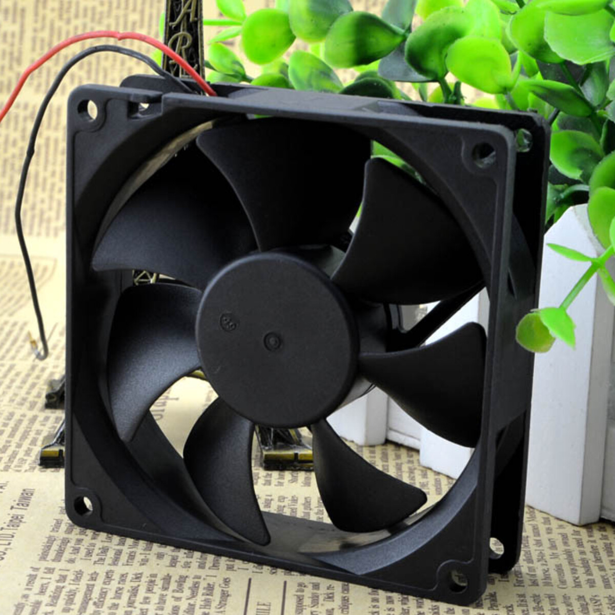 Ventilateur De Refroidissement ADDA AQ0812MB-A70GL - 12V, 0.15A, Silencieux, étanche