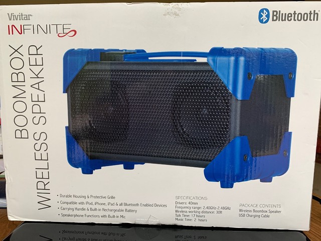vivitar boombox