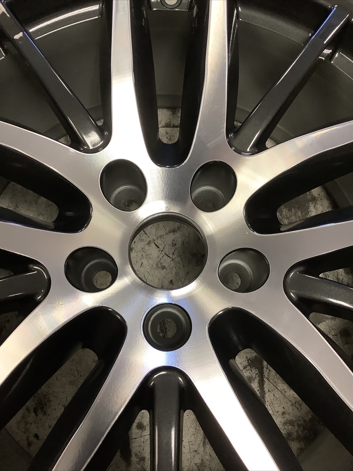 Maserati 2014 2015 97530 19541 aluminum OEM wheel rim 19 x 8.5 Front