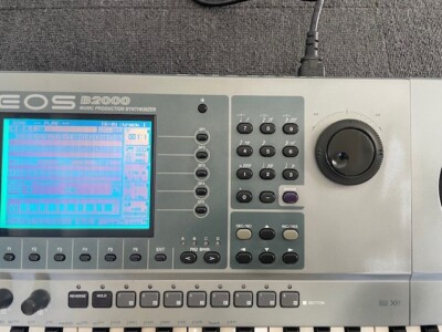 YAMAHA EOS B2000 Synthesizer 61 keys fast ship Genuine floppy disk