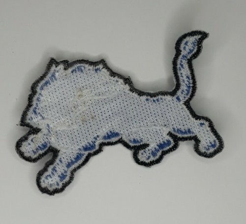Lot of 1 NFL Detroit Lions Embroidered Tag Emblem Badge PATCH Sew-On - Picture 2 of 2