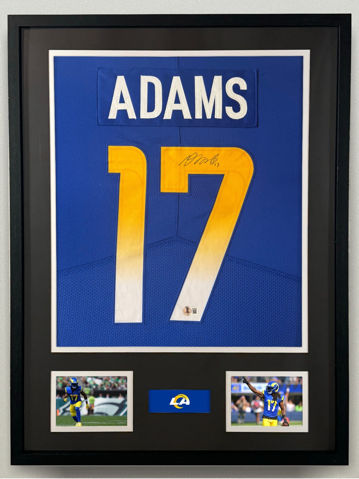 Davante Adams Autographed Signed Los Angeles Rams Jersey Framed W/ Beckett BAS COA Blue Auto 