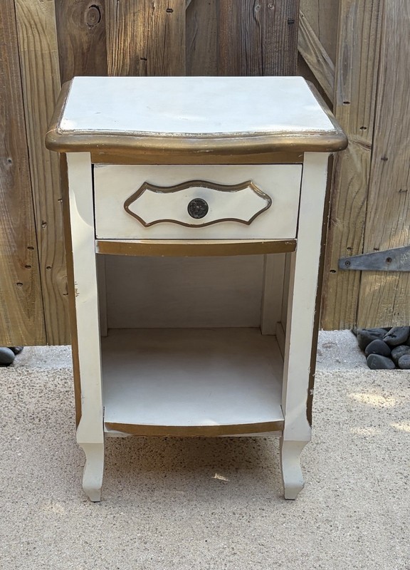 Vintage Drexel French Provincial Nightstand (23” x 14” x 13.5”). Good Condition.