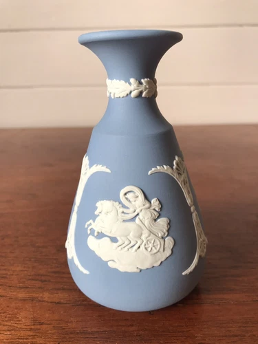 Vintage Wedgwood Jasperware Helios And Pegasus Vase 12cm England