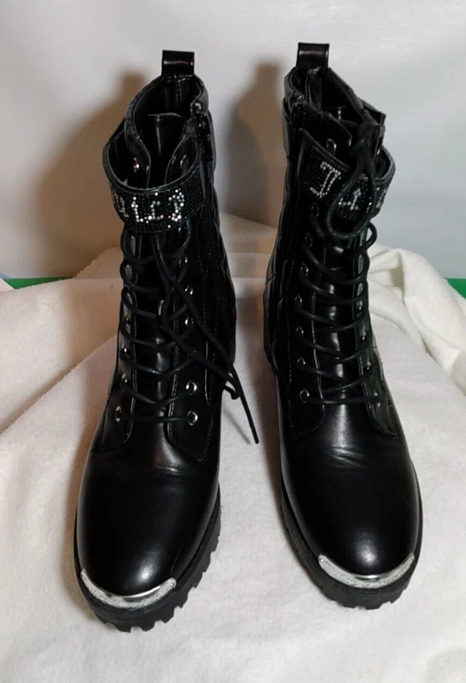 Botas de combate Juicy Couture acolchadas de cuero sintético zapatos JC-OPAL para mujer 7,5 usadas en excelente estado Foto 2 de 4