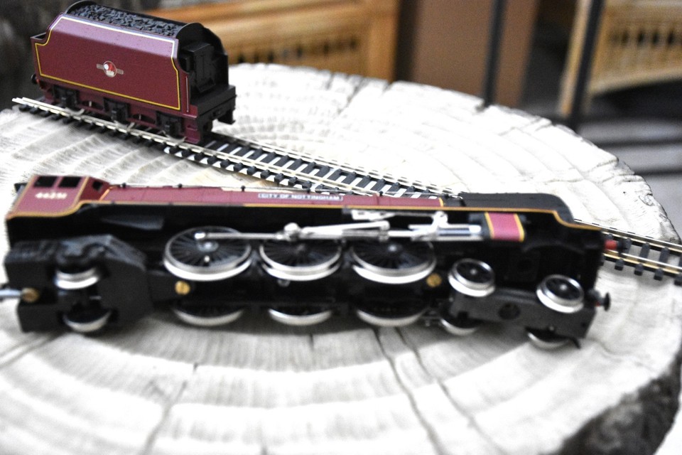 Hornby R577 BR 4-6-2 Duchess Class 46251 City of Nottingham. | eBay UK