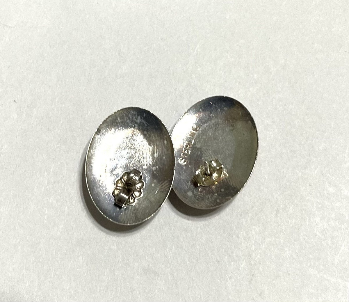 Vintage Native American  Sterling Silver Earrings. (476) View 4