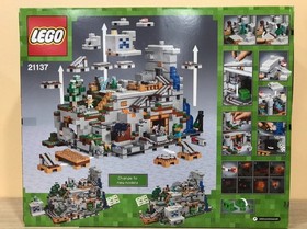 Lego 21137 Minecraft The Mountain Cave 2863pcs Factory-Sealed