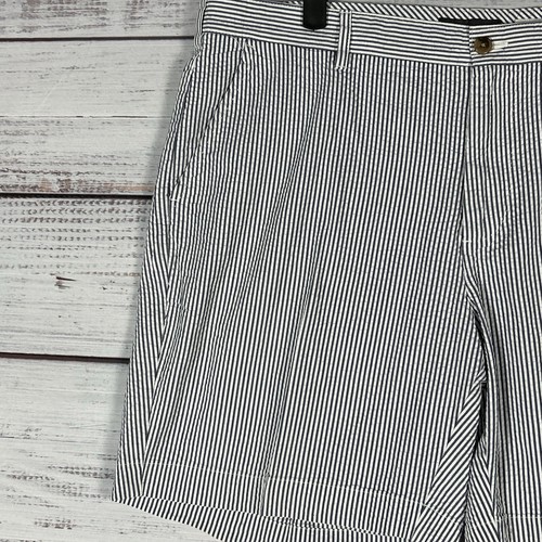 J Hilburn Shorts Mens 37 x 7 Seersucker Blue White Striped Summer Chino Casual - Picture 3 of 9