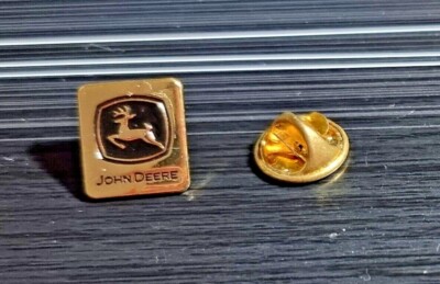 John Deere Pin golden schwarz lackiert - Maße 13x14mm