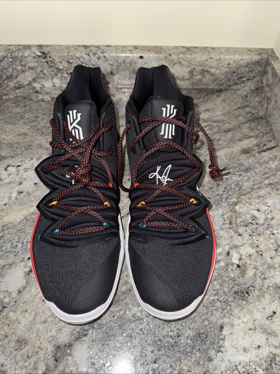 nike kyrie 5 x friends