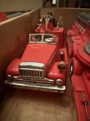 ヴィンテージ CHIEF FIRE F.C. ME 627 ブリキ Mercedes Fire Chief Car. Vintage Friction Drive Tin Plate Toy