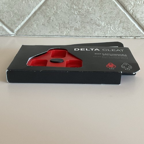NIP LOOK DELTA Cleats 9 Degree Float Red Road Replacement Pair (2) - Picture 6 of 6