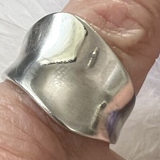 VINTAGE STERLING SILVER 0.925 WAVE CONCAVE OCEAN DESIGN 9/16" BAND RING SIZE 8