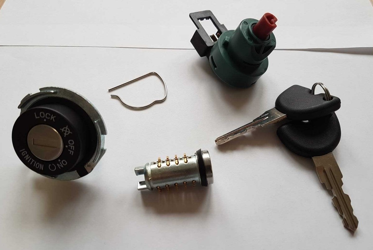 Ignition Lock Set With Keys For Gilera Runner VX, VXR, FX, FXR, SP 50cc-200cc Scooters