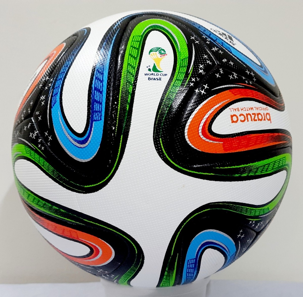 Brazuca Soccer Ball 2014 World Cup FIFA Design Match Ball Size 5
