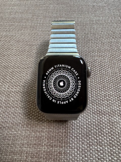 Apple Watch Series 40mm GPS Cellular Unlocked Titanium Case - Main Image