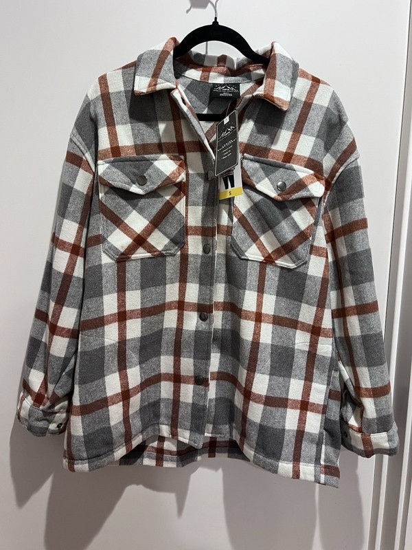 NWT HFX Women's Plaid Flannel Shacket Small Gray Rust Oversized Snap Front