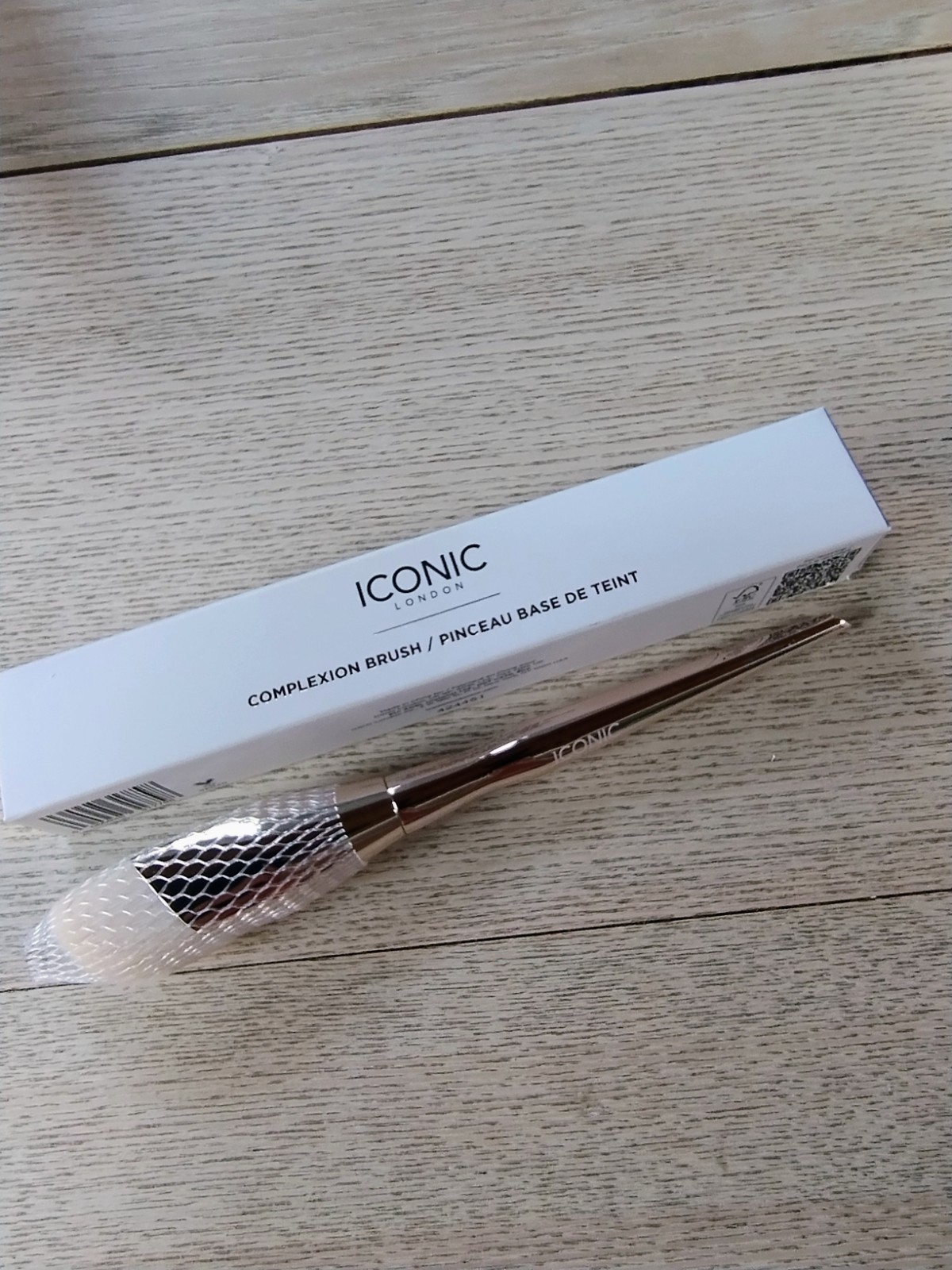 Iconic Complexion Brush