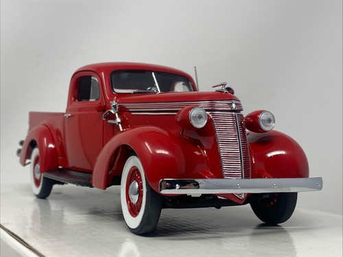 Danbury Mint 1937 Studebaker Pickup Truck 1/24 Diecast Modell rot mit Titel - NEU! - Bild 10 von 14