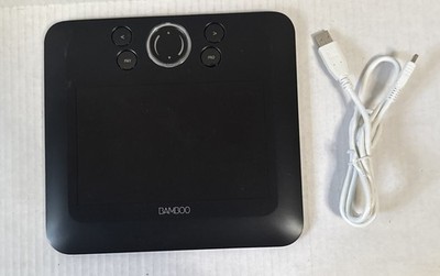 Wacom Bamboo MTE450 PC/MAC Computer Graphics Tablet No Pen