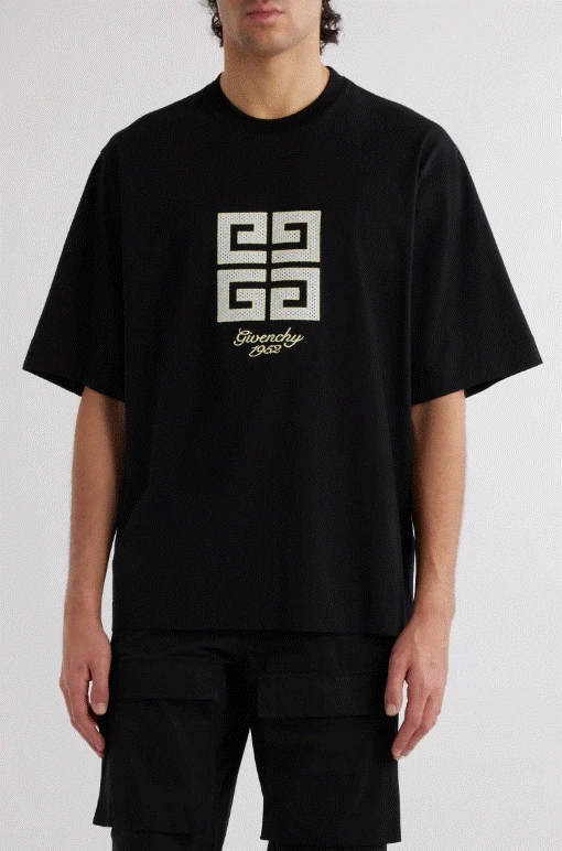 Givenchy — MSRP $670 Givenchy Studio Fit Oversize Logo Graphic Black T-Shirt, Size Large