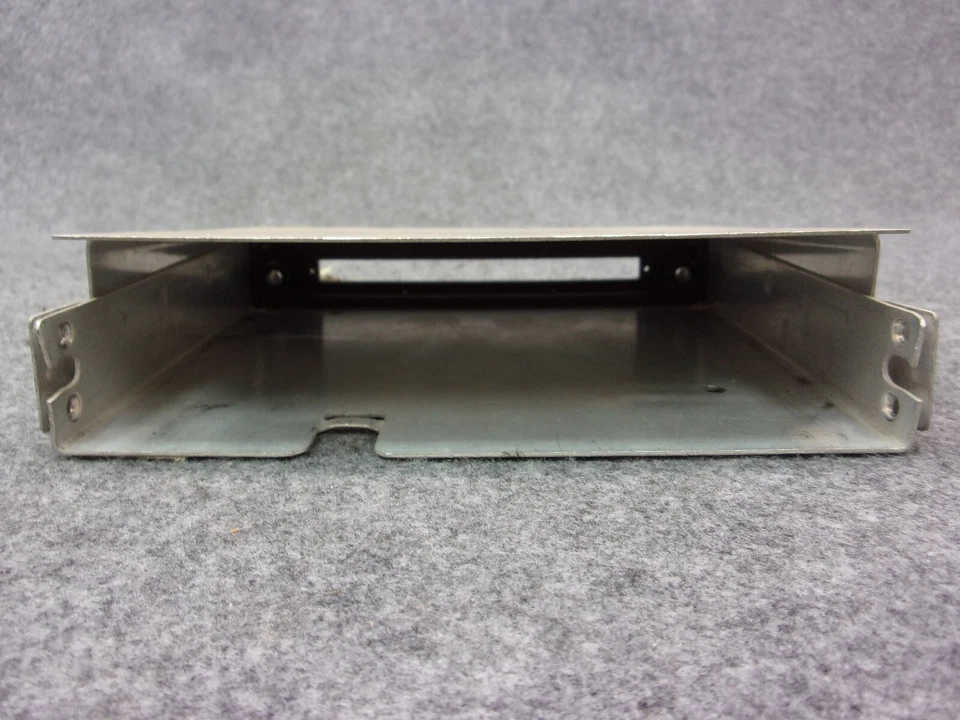 Cessna Audio Panel 安装托盘 P/N 0570439-2, 0570434-1 — 第 2/4 张图片