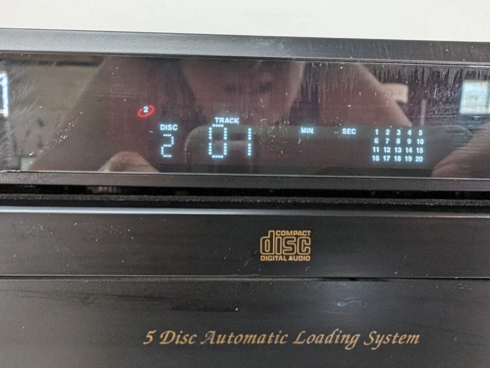 Cambiador/reproductor de CD Denon DCM-290, sistema de carga automática de 5 discos, MP3, WMA Foto 3 de 4