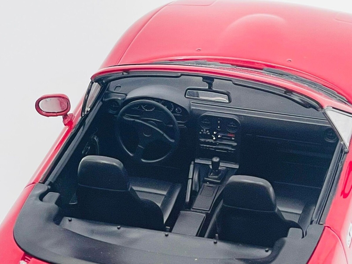 1/18 Mazda MX-5 Miata Spider 1989 (Red) Diecast Model Car by 1/18 Mazda MX-5 Miata Spider 1989 (Red) Diecast Model Car by