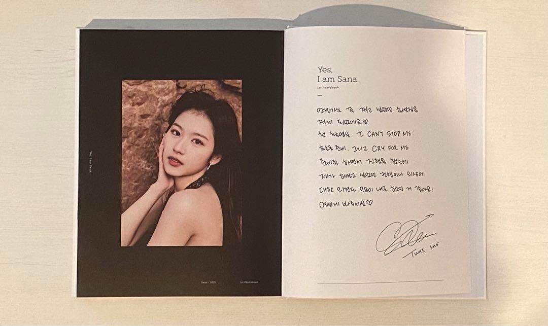 アート・デザイン・音楽 TWICE Yes, I am Sana.white version Amazon.com: Twice Sana Yes, I Am Sana 1st PhotoBook White