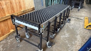 Best Flex 24"W Expandable Flexible Gravity Conveyor Plastic Skatewheel 6'-24'L
