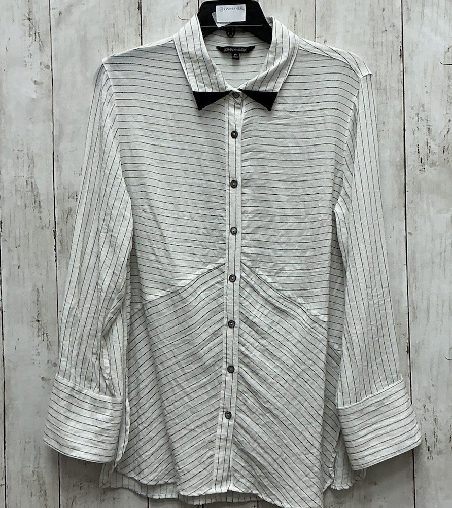 Women’s John Mark Medium Black Thin Stripe Long Sleeve Button-Up Top Blouse
