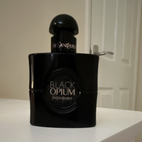 Yves Saint Laurent Black Opium le parfum Spray 30ml Regular Size