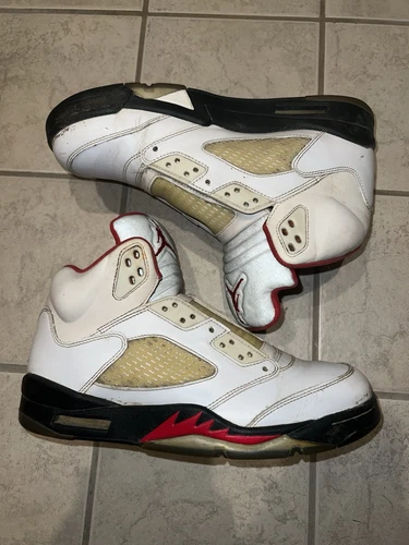 Jordan rosso fuoco 5 taglia 10