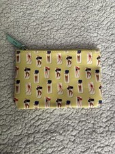 Ipsy Glam Bag Ultimate June 2020 Makeup Case Beach Sun Bathers - Yellow