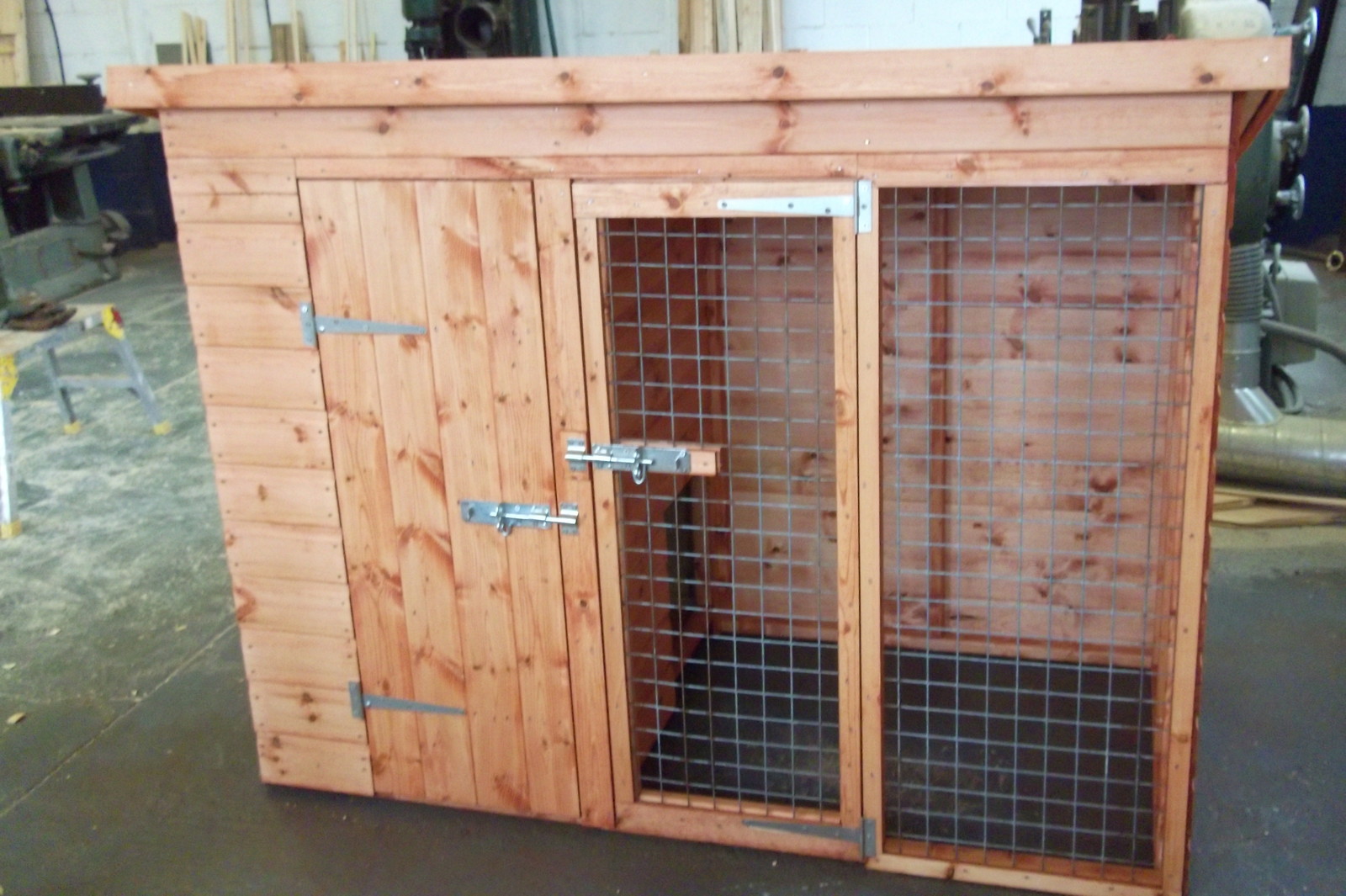 Dog kennel and run Cheshire, Manchester, Stockport Del & Assy Available