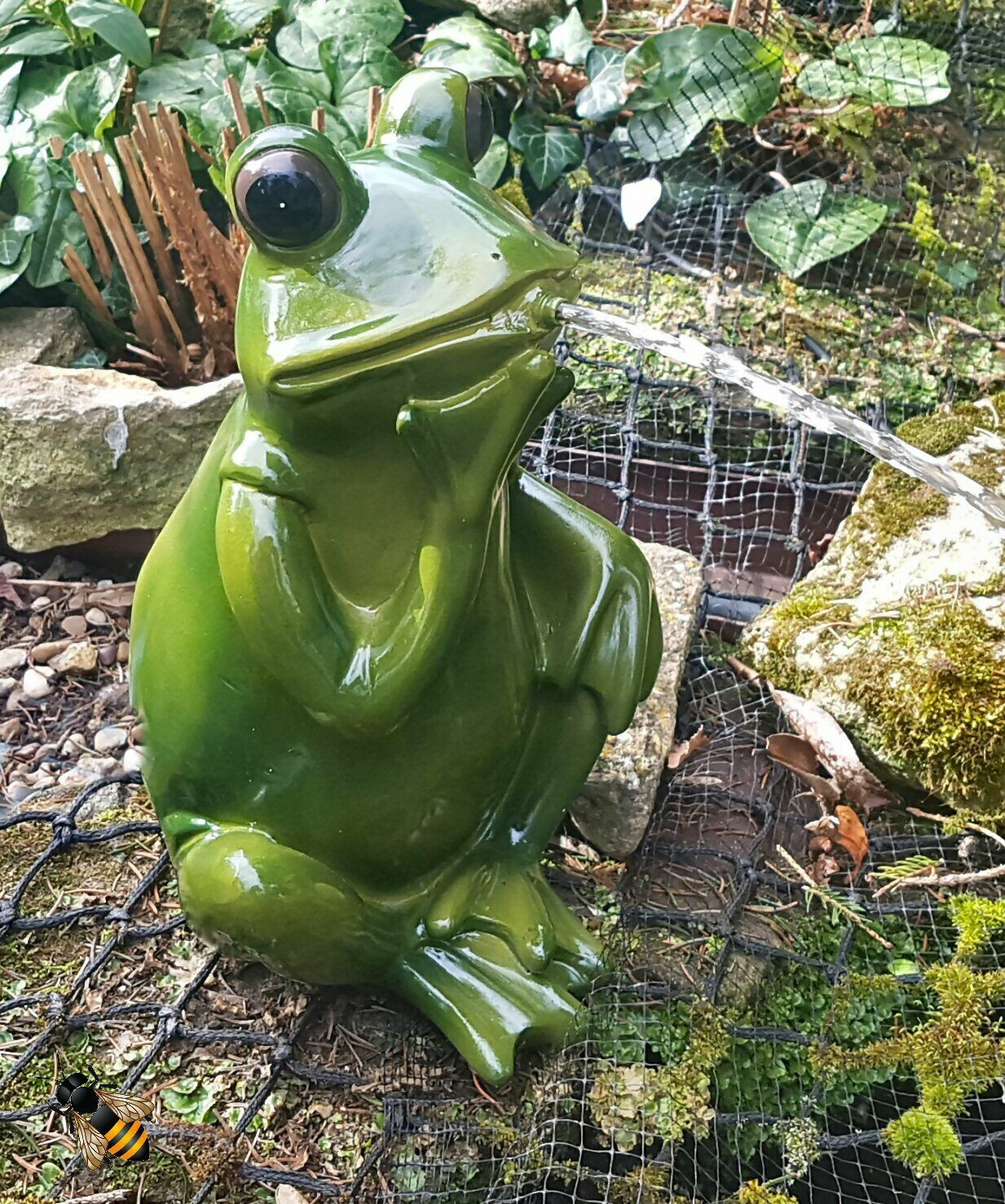 BERMUDA POND SPITTER FROG GARDEN POND WATER FEATURE PONDSIDE ORNAMENT KOI FISH