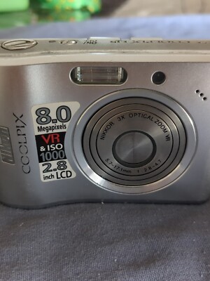 Nikon Coolpix 8.0 Megapixels VR & ISO 1000 2.8