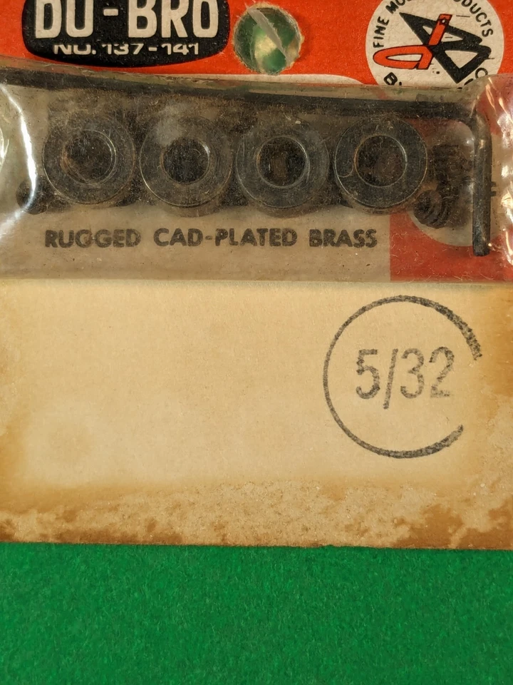 Du-Bro Dura-Collars No. 137-141   5/32  New Old Stock NOS  NEAT!! Vintage!! - Image 2 of 3