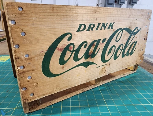 VINTAGE RARE COCA COLA TALL BOY GREEN LETTERING WOODEN BOTTLE CRATE 07/1971