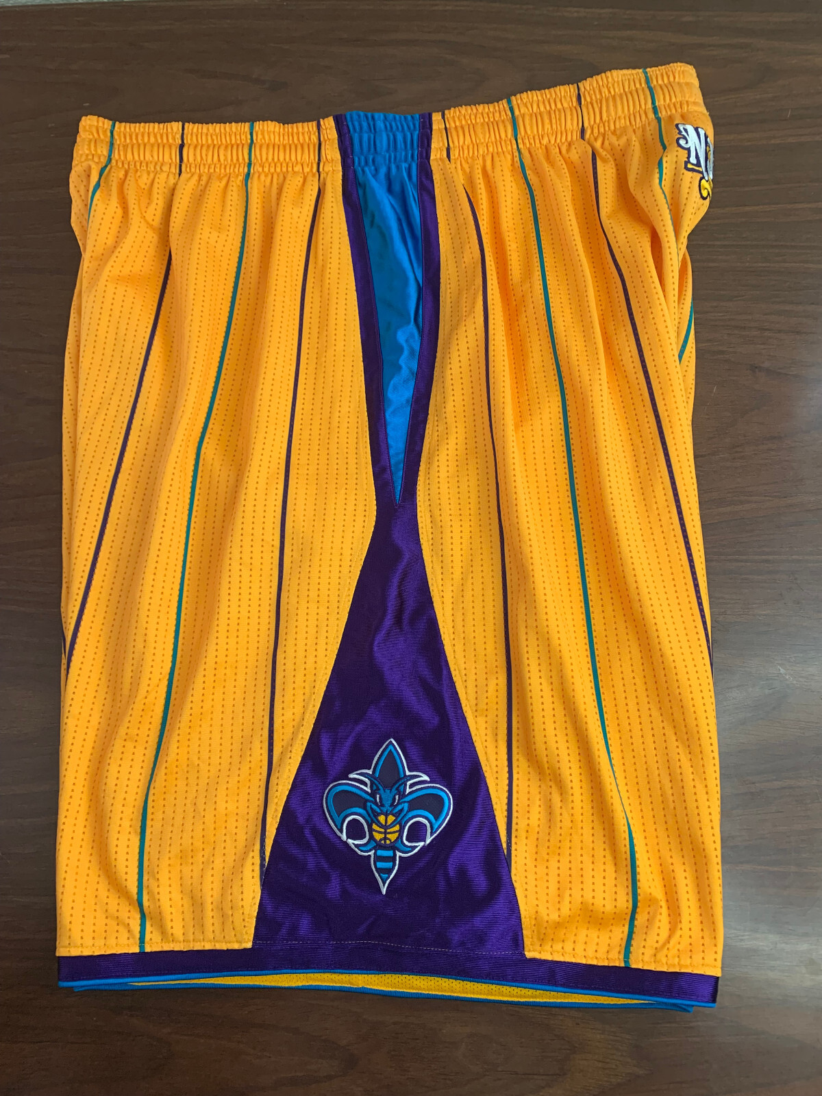 Picture 4 of 5