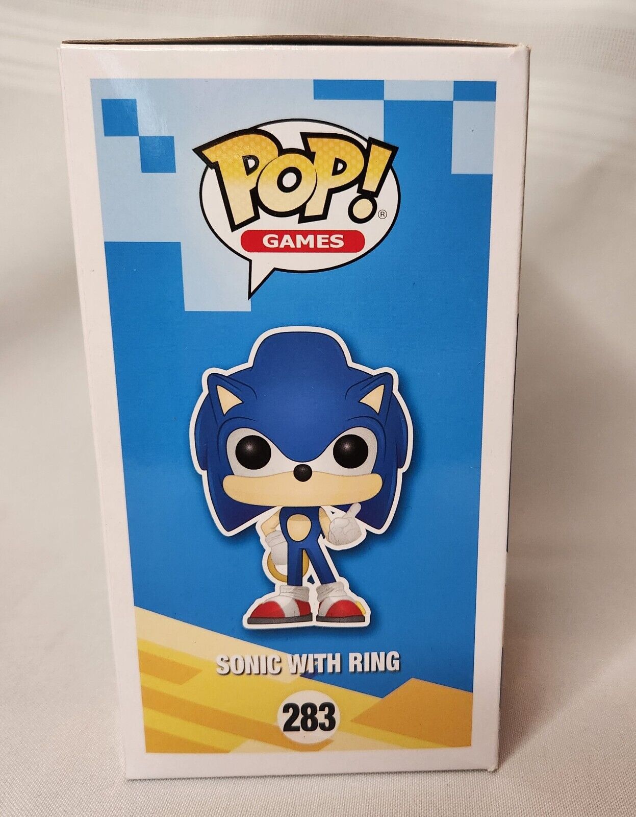 Funko POP! Games: Sonic Ring Scatter Sonic 4.35-in Vinyl Figure