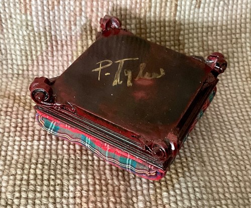 Dollhouse Miniature Plaid Hassock Bench Stool Ottoman Seat Table Pat Tyler 1794 - Picture 4 of 7