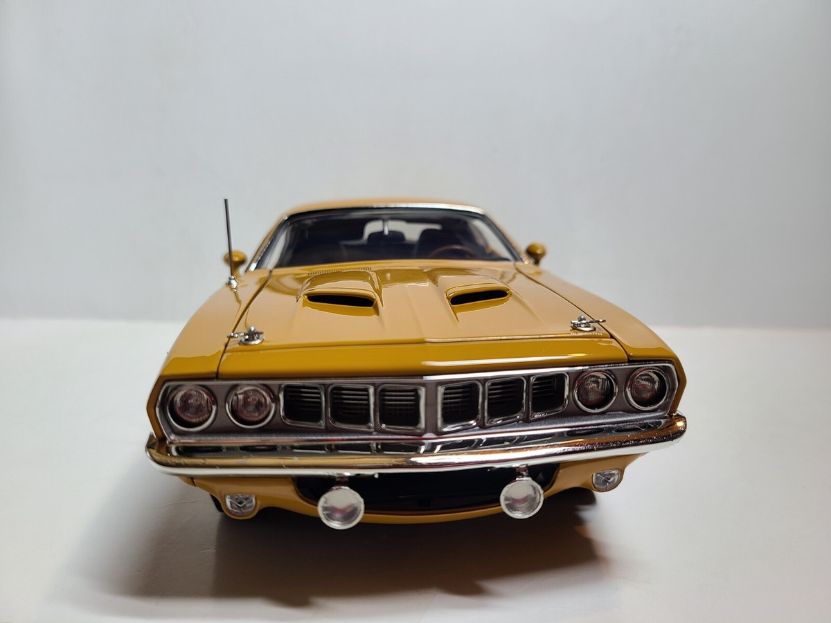 ミニカー papas85 1971 PLYMOUTH CUDA 340 BAHAMA YELLOW YCID 1:18 SCALE LE 1