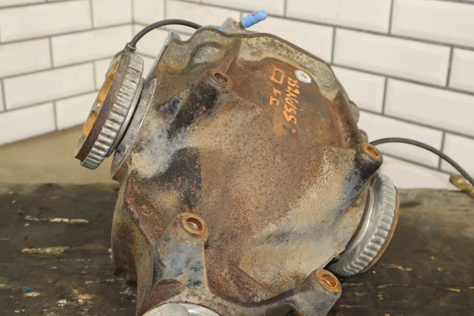 2005-2006 Pontiac GTO Rear Carrier Differential 3.46 Gear Ratio (GS9) - Image 3 of 4