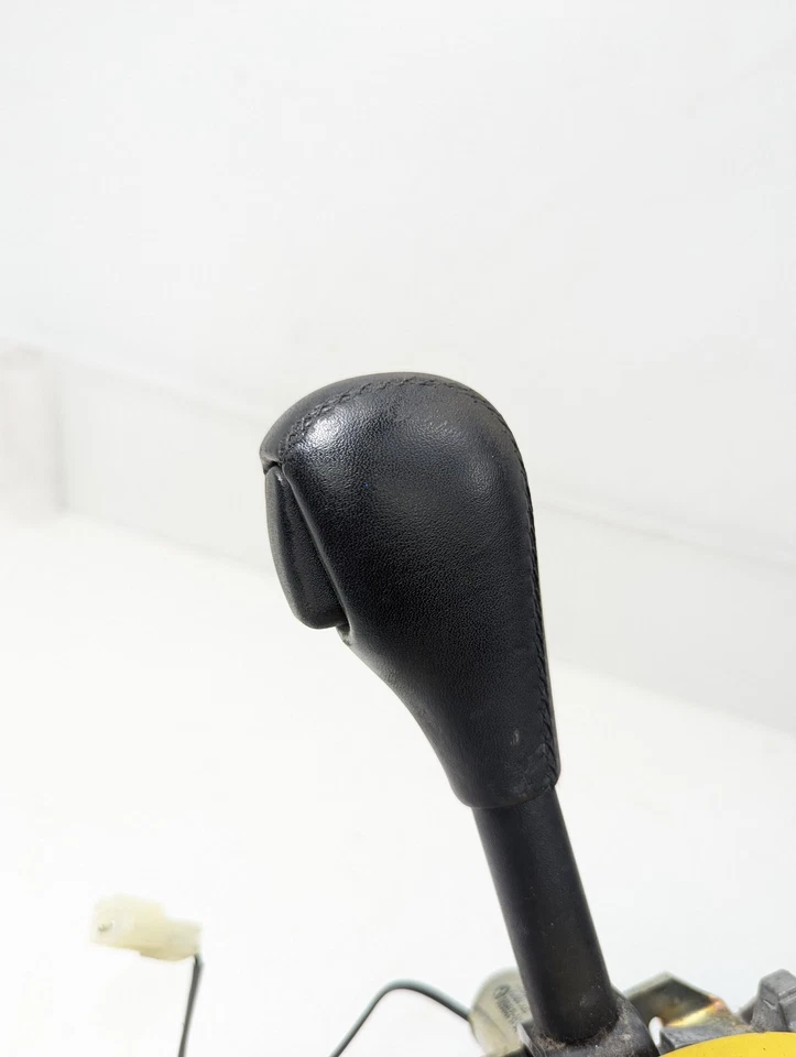 BMW 318ti E36 HATCHBACK Automatic Gear Shifter Selector Fits 1992-1999 92 93 94 - Image 4 of 4