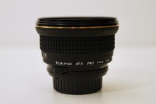 Obiettivo grandangolare vintage Tokina AF AT-X Pro 17 mm F3.5 asferico FF Nikon-F