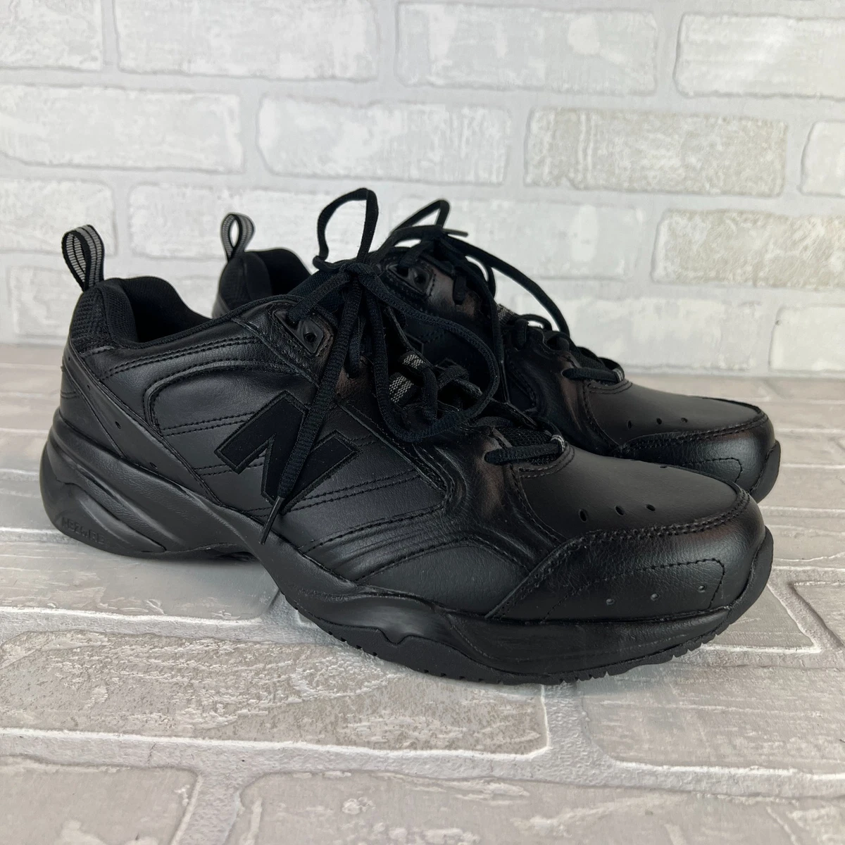 tennis shoes new balance 624 wide fit
