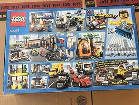 LEGO City 60097 City Square  New Sealed, Damaged box,